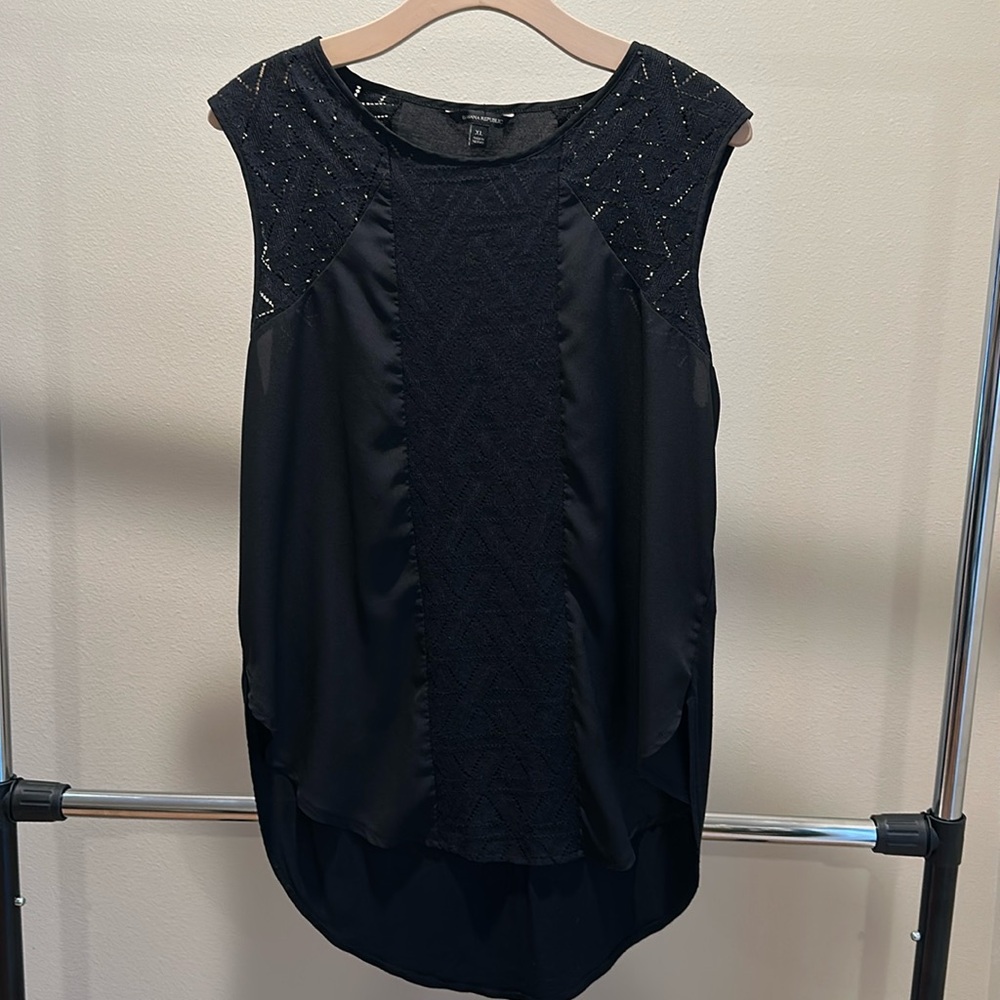 Black Sleeveless Top